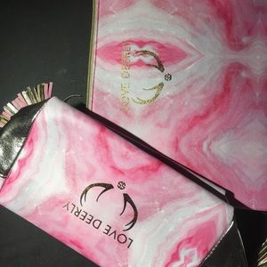 New without tags Love Deerly simply southern bags